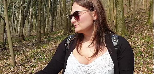  Studentin Holly Outdoor nach der Uni im Wald gefickt Deutsch - German College
